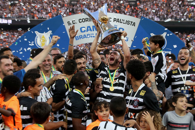 2015: Corinthians de Tite sobra e conquista o hexa