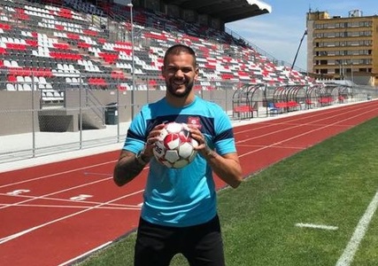 Cristiano Pereira Figueiredo goalkeeper of FC Hermannstadt reacts