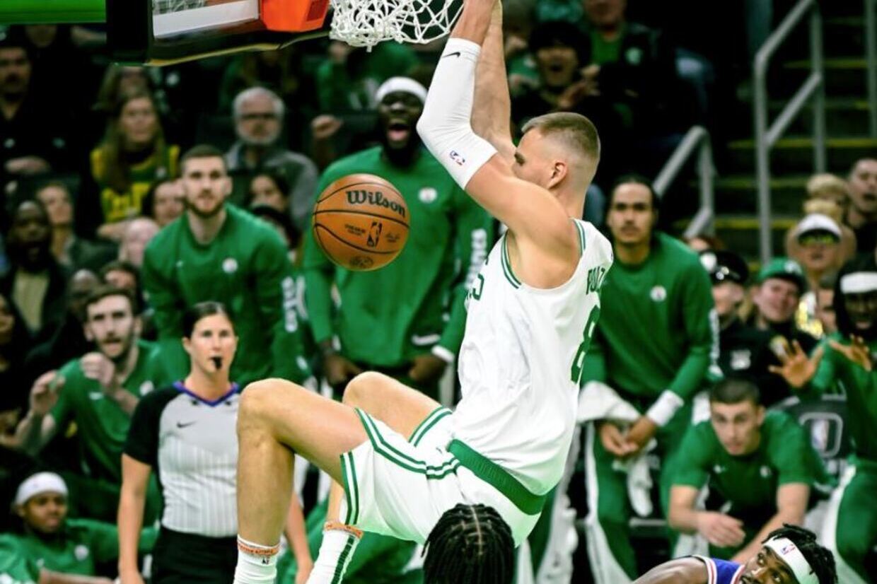 Com impacto imediato de Porzingis e brilho de reserva, Celtics batem os 76ers