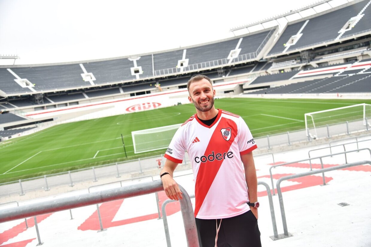 River Plate repatria campeão mundial