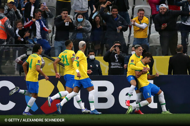 Brasil vence Colômbia e se classifica para Copa com 6 jogos de antecedência  - 11/11/2021 - UOL Esporte